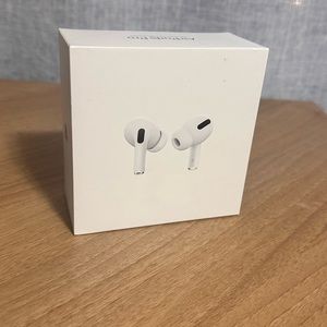 AirPod Pro with Wireless Case (2nd Gen)